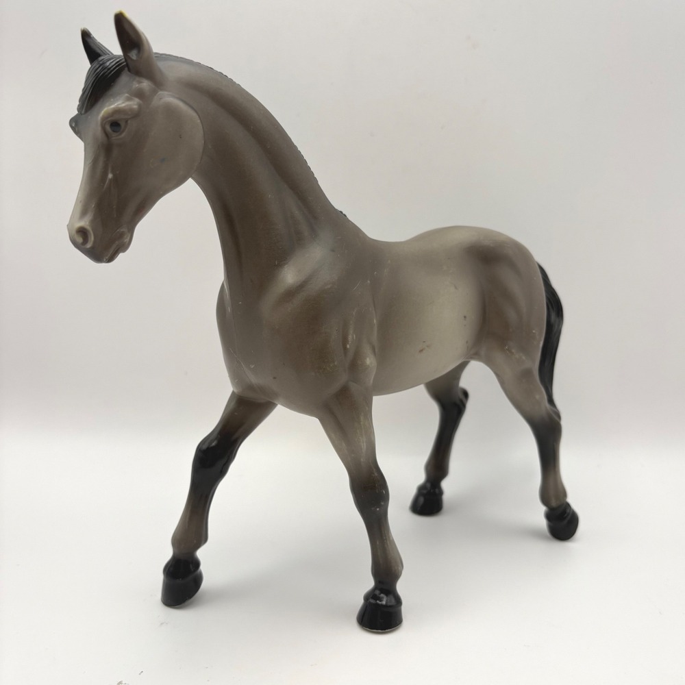 Breyer Stablemates Trotting Warmblood G5 Gray Grulla Model Horse 6058